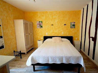 Logis Hotel Restaurant Metropole Mirande  Eksteriør billede